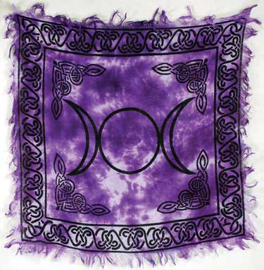 Celtic Triple Moon Sacred Linen